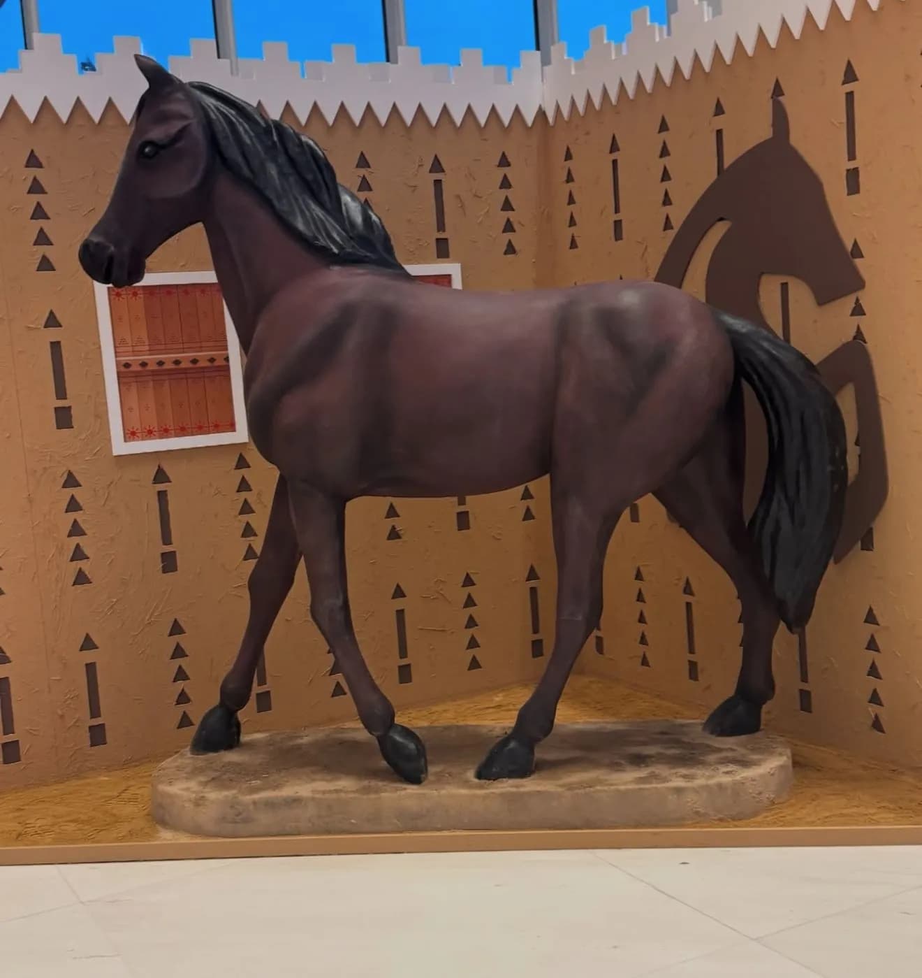 نحت الفوم ومجسمات الفيبر جلاس